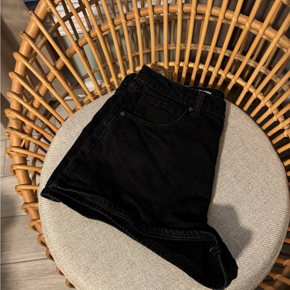 Universal Thread Black Jean Shorts Distressed Hem - Picture 4 of 5